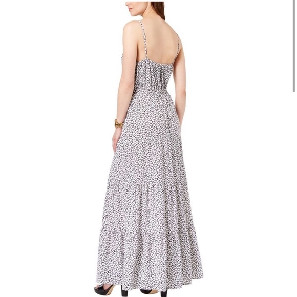 Michael kors black and white tiered maxi dress size medium - Picture 2 of 13